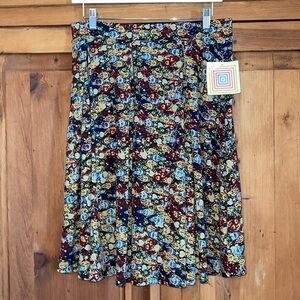 NWT LulaRoe Madison Pleated Skirt Sz. L